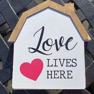 Love Lives Here Wall Decor - White and Brown Barn